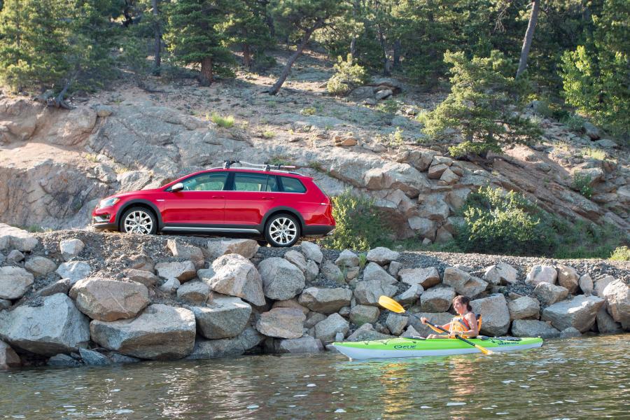  Volkswagen Golf Alltrack (Typ 5G) 2017 года  (NA) (фото 60 из 73)